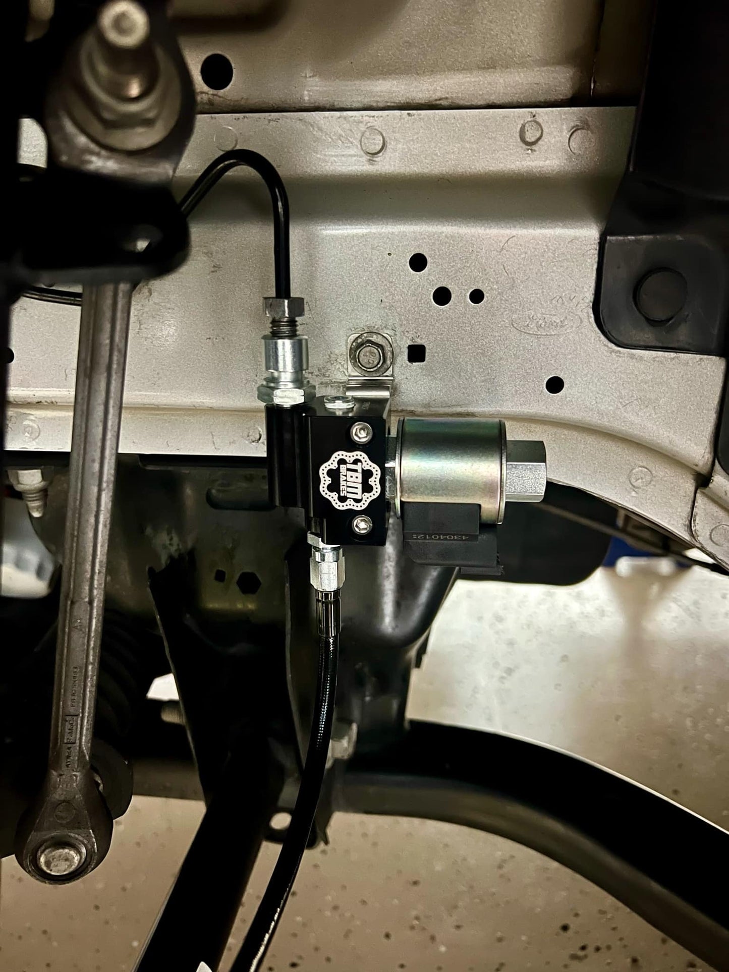 2015-24 S550/S650 Mustang Stock Brakes Dual Line Lock Kit w/ Brackets - Motion Raceworks