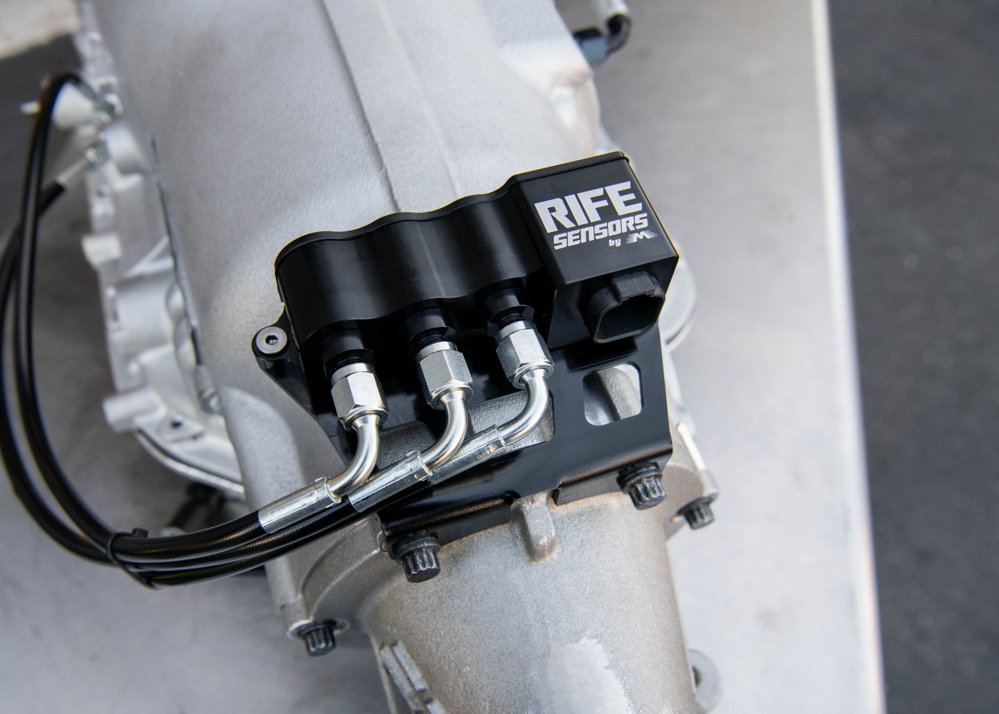 RIFE ProMod Series Transmission Combo Pack for TH400 Lock Up Transmission Pressure Triple Sensor Block Kit with Mount - Motion Raceworks