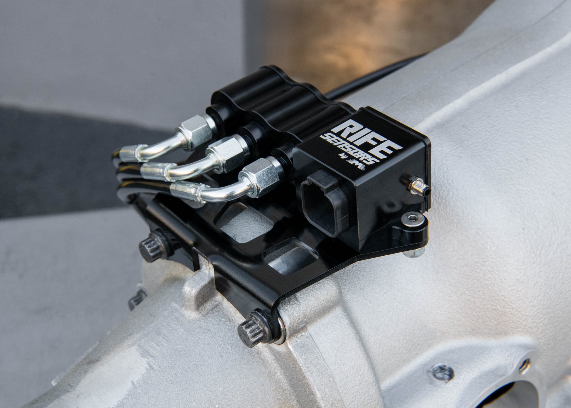 RIFE ProMod Series Transmission Combo Pack for TH400 Lock Up Transmission Pressure Triple Sensor Block Kit with Mount - Motion Raceworks