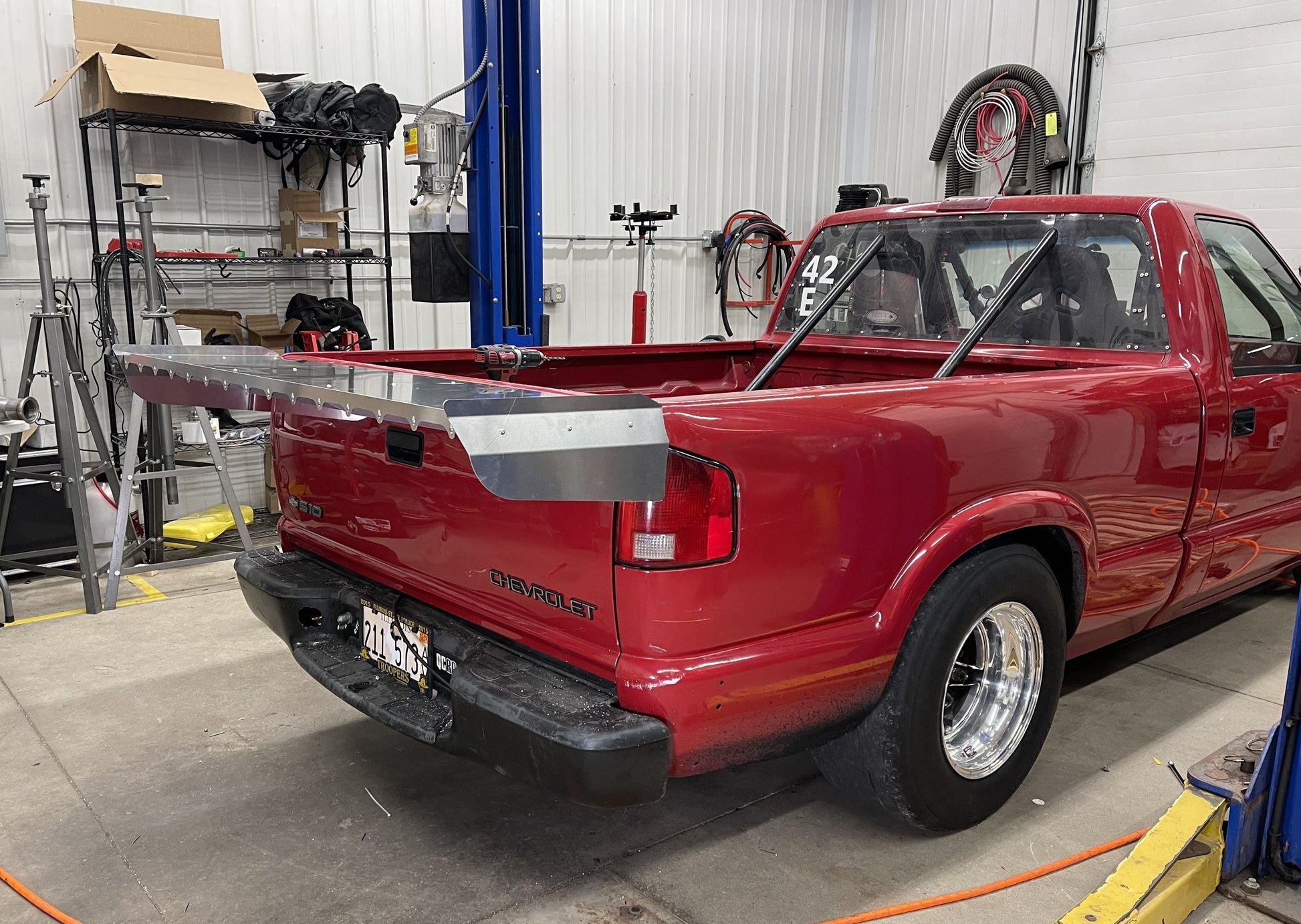 Motion Raceworks 1994-04 2nd Gen S10 / Sonoma 15" Strutless Drag Wing 31-120-Motion Raceworks-Motion Raceworks