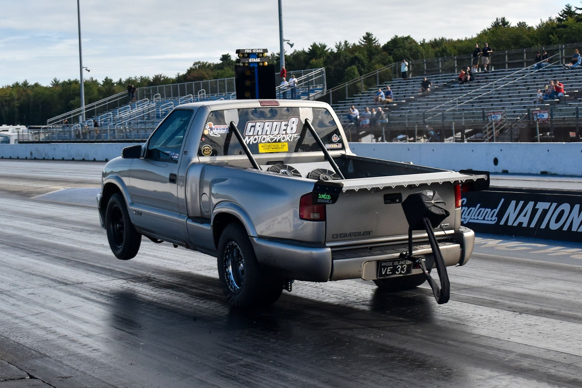 Motion Raceworks 1994-04 2nd Gen Step-Side S10 / Sonoma 15" Strutless Drag Wing 31-150-Motion Raceworks-Motion Raceworks